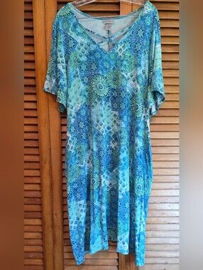 Catherines Sz 2X Blue Green Mandala Crisscross Neck Jersey Knit Midi Dress